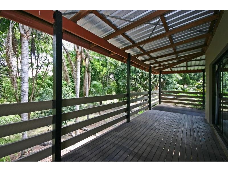 19 Crittenden Road, Glass House Mountains QLD 4518