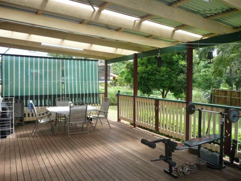 9 Ruwa Drive, Glass House Mountains QLD 4518