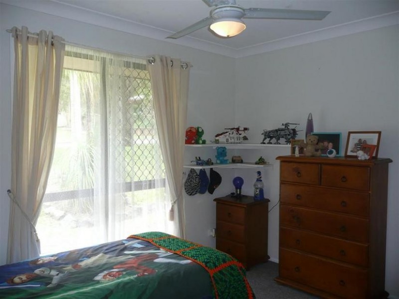 9 Ruwa Drive, Glass House Mountains QLD 4518