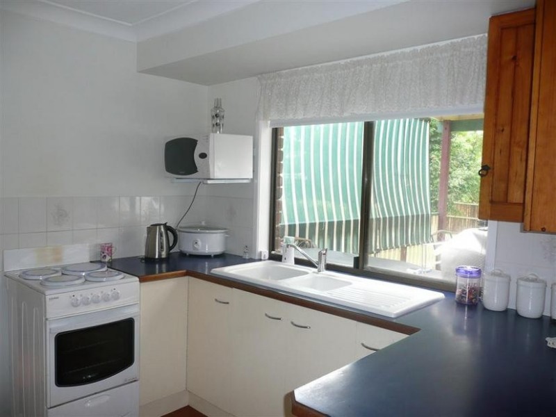 9 Ruwa Drive, Glass House Mountains QLD 4518