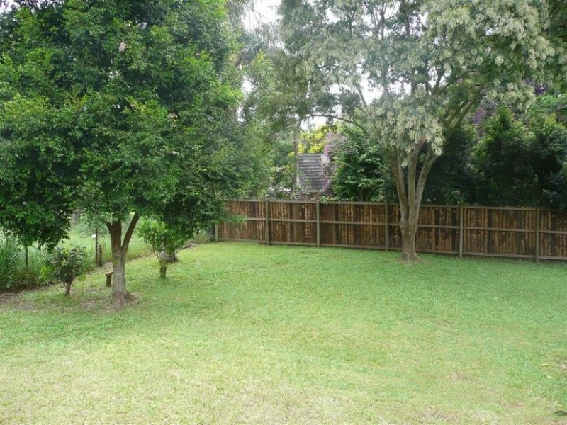 9 Ruwa Drive, Glass House Mountains QLD 4518