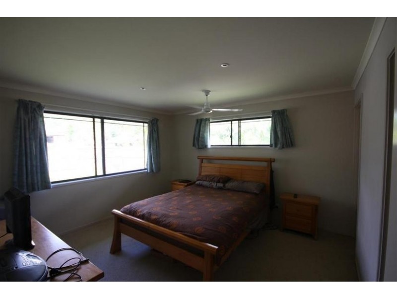 9 Coolamon Cres, Beerwah QLD 4519