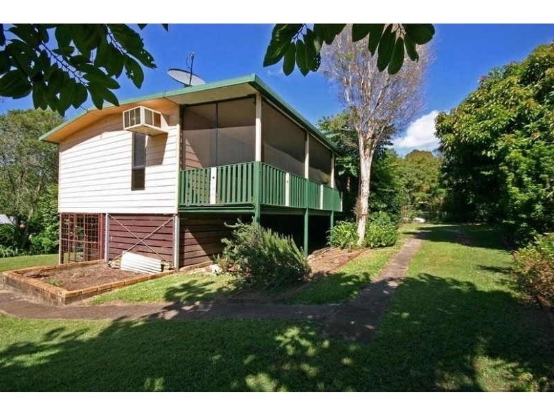 6 Sidha Avenue, Glass House Mountains QLD 4518