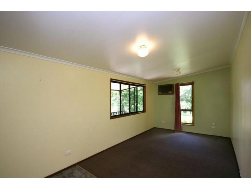 6 Sidha Avenue, Glass House Mountains QLD 4518