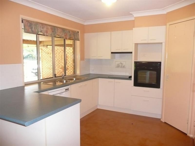 5 Alfs Pinch Road, Beerwah QLD 4519