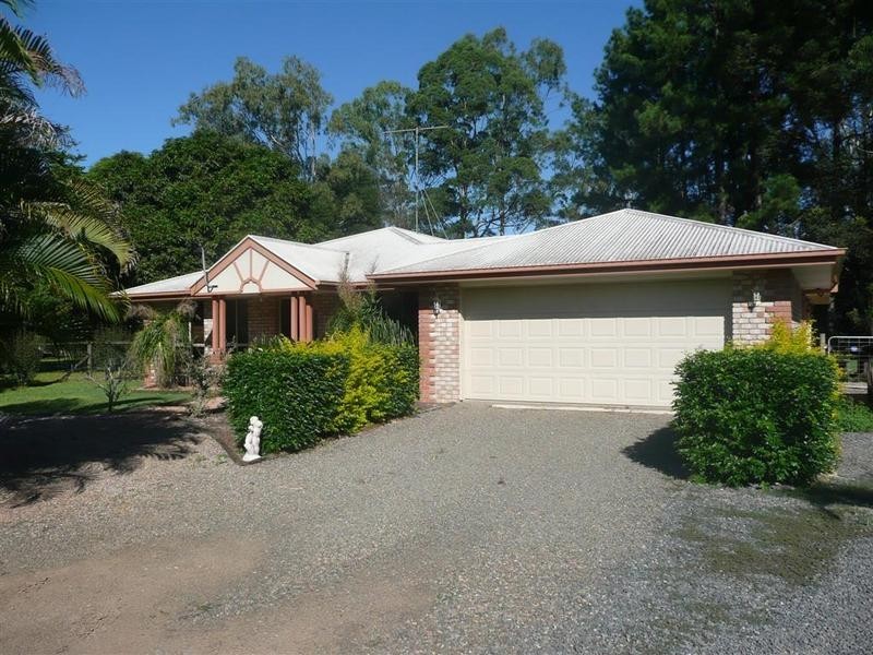 5 Alfs Pinch Road, Beerwah QLD 4519