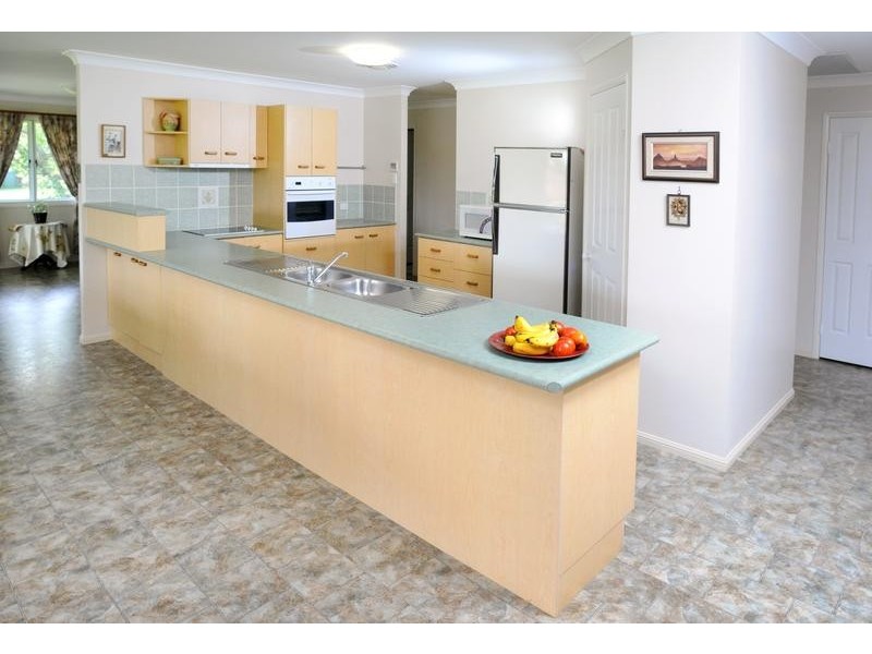 23 Clearview Drive, Glass House Mountains QLD 4518