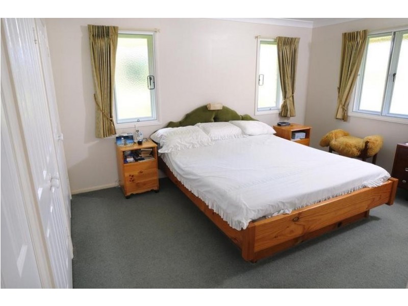 23 Clearview Drive, Glass House Mountains QLD 4518