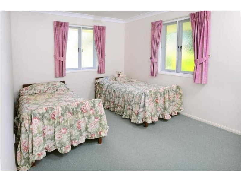 23 Clearview Drive, Glass House Mountains QLD 4518