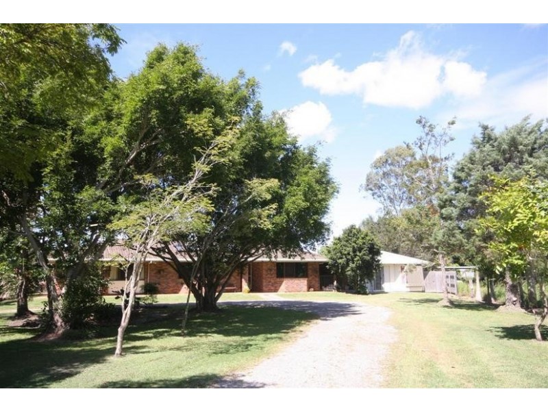 27 Cabrera Crescent, Beerwah QLD 4519