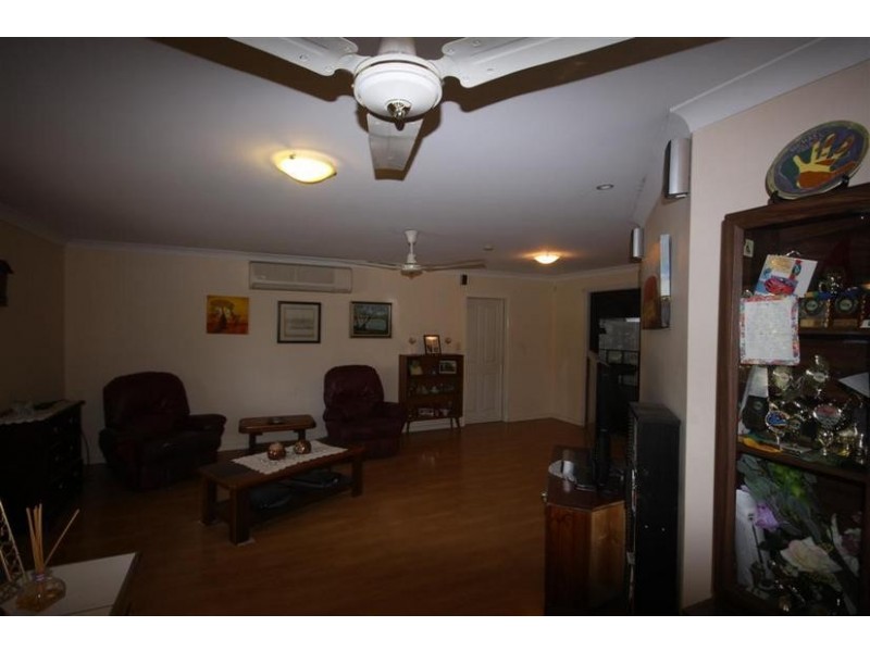 27 Cabrera Crescent, Beerwah QLD 4519