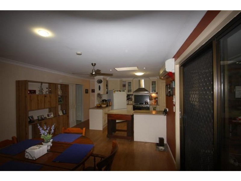 27 Cabrera Crescent, Beerwah QLD 4519