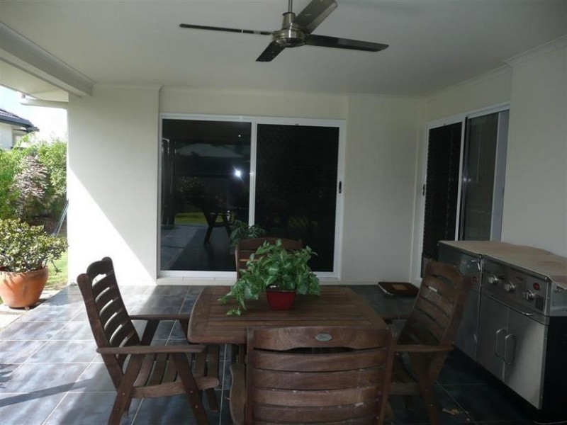 16 Flinders Avenue, Beerwah QLD 4519