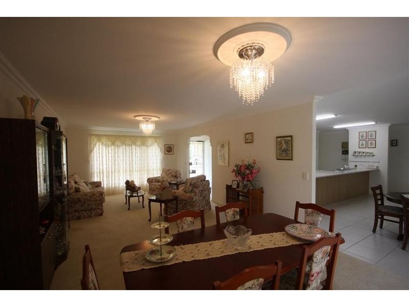 7 Coolamon Cres, Beerwah QLD 4519