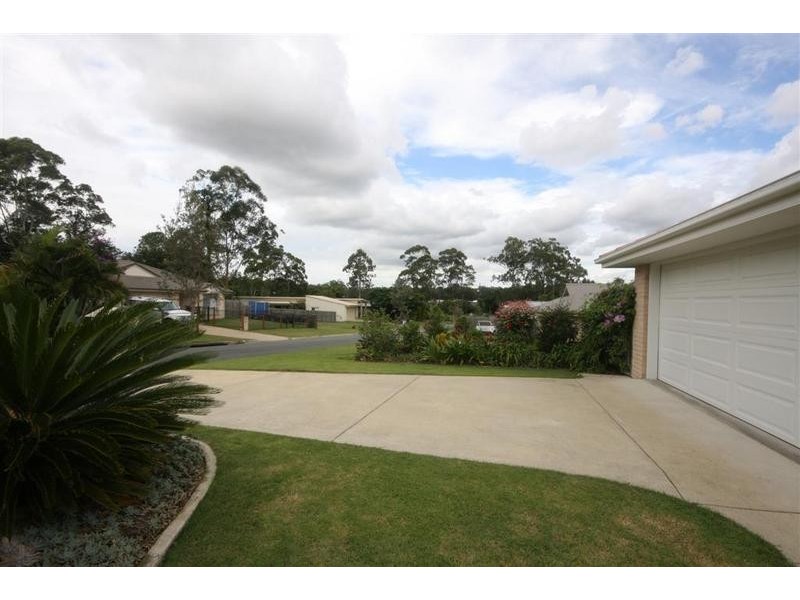 7 Coolamon Cres, Beerwah QLD 4519
