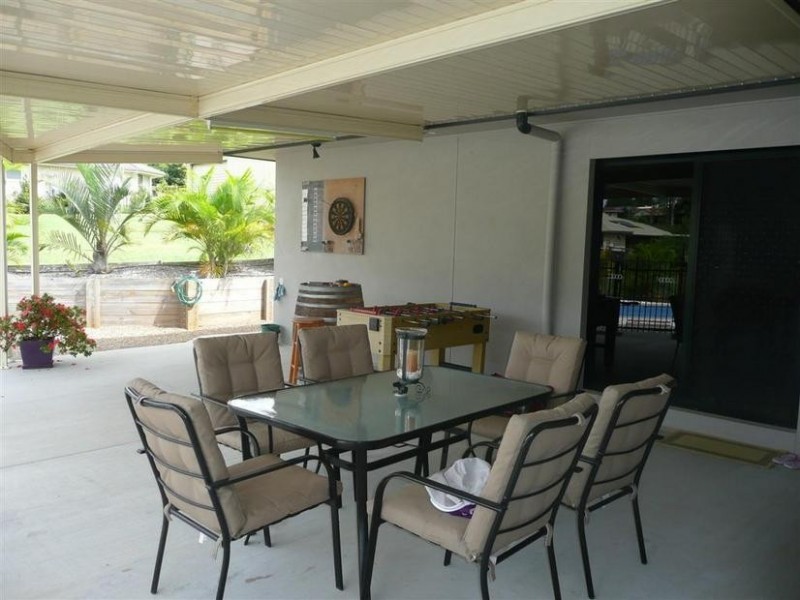 1 Hillcrest Court, Beerwah QLD 4519
