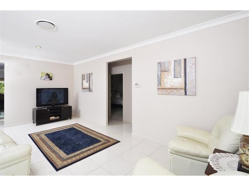 1 Hillcrest Court, Beerwah QLD 4519