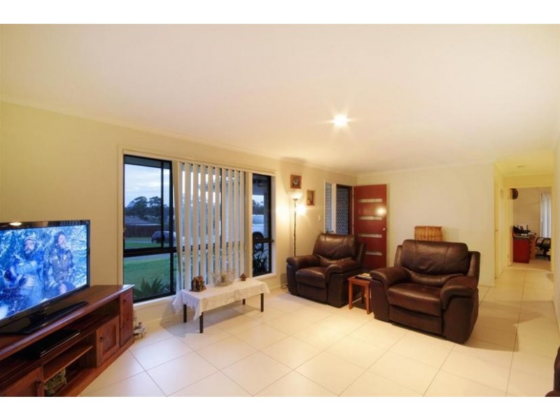 28 Coolamon Crescent, Beerwah QLD 4519