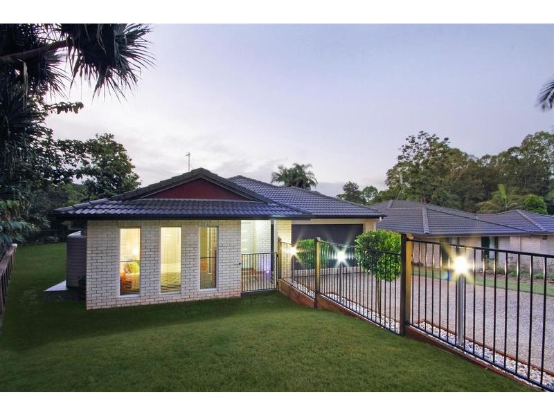 15 Ruwa Drive, Glass House Mountains QLD 4518