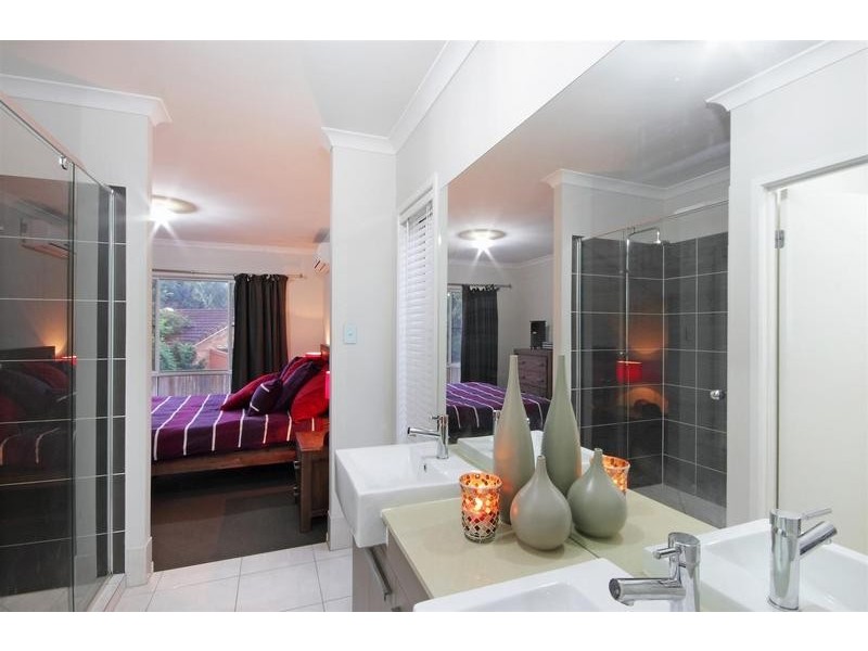 15 Ruwa Drive, Glass House Mountains QLD 4518