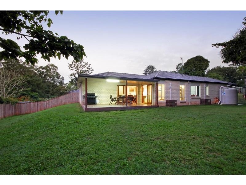 15 Ruwa Drive, Glass House Mountains QLD 4518