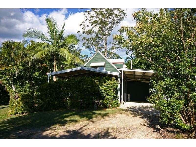 38 Baker Finch Avenue, Peachester QLD 4519