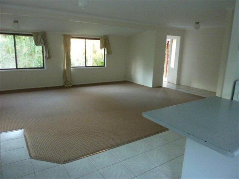 16 Mt Beerwah Road, Glass House Mountains QLD 4518