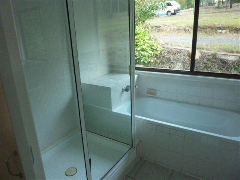 16 Mt Beerwah Road, Glass House Mountains QLD 4518