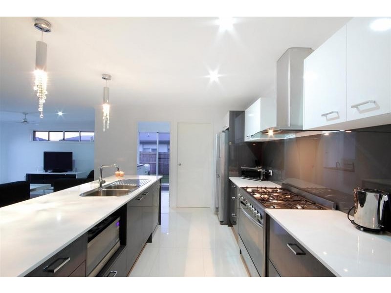 13 Argus Court, Beerwah QLD 4519