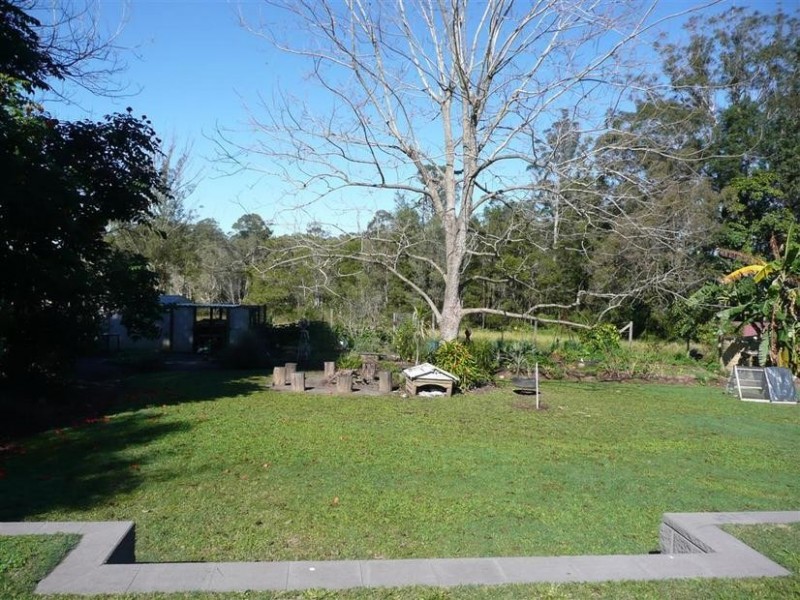 127 Clarkes Road, Beerwah QLD 4519