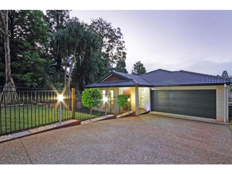 15 Ruwa Drive, Glass House Mountains QLD 4518