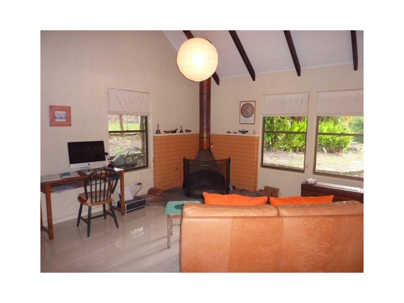 85 King Street, Mooloolah Valley QLD 4553