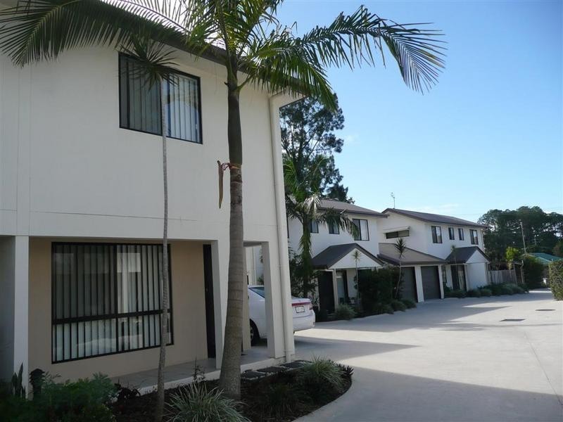 3/2A Swan Street, Beerwah QLD 4519