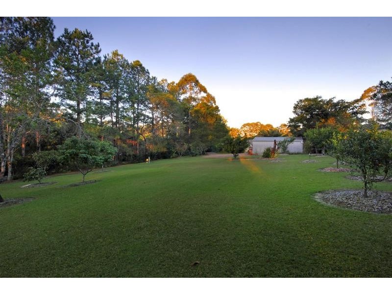 18 Julian Street, Peachester QLD 4519