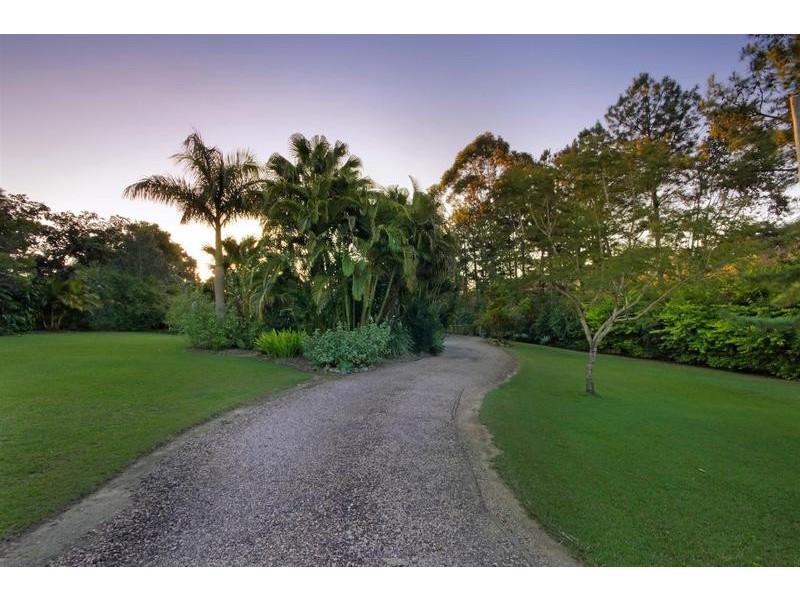 18 Julian Street, Peachester QLD 4519