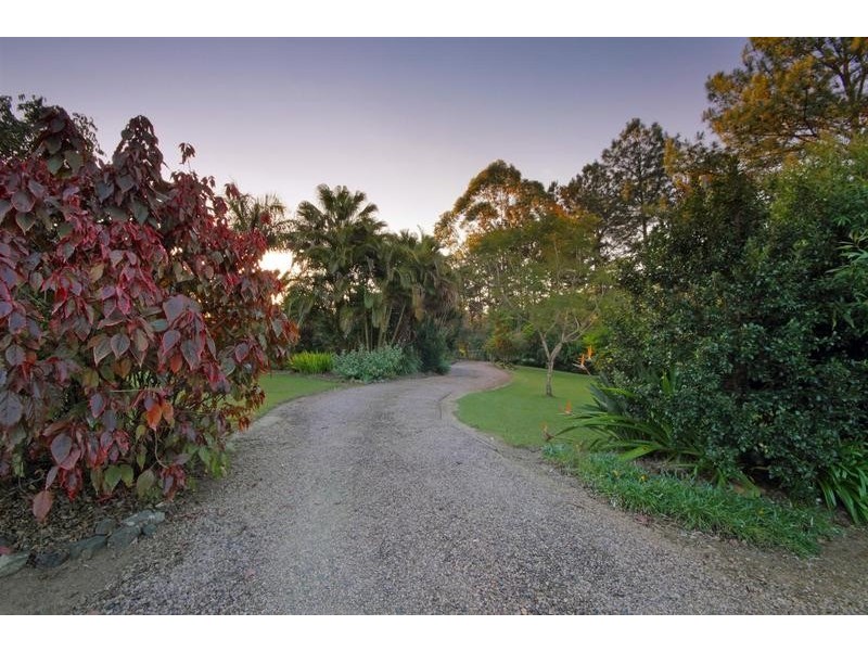 18 Julian Street, Peachester QLD 4519