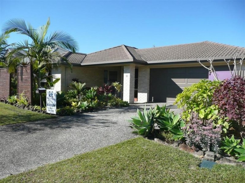 11 Flinders Avenue, Beerwah QLD 4519