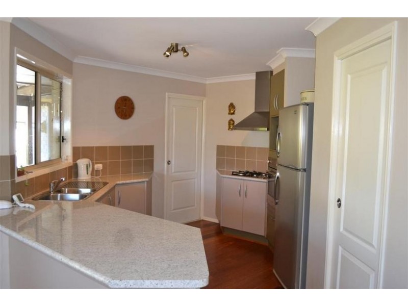 11 Flinders Avenue, Beerwah QLD 4519