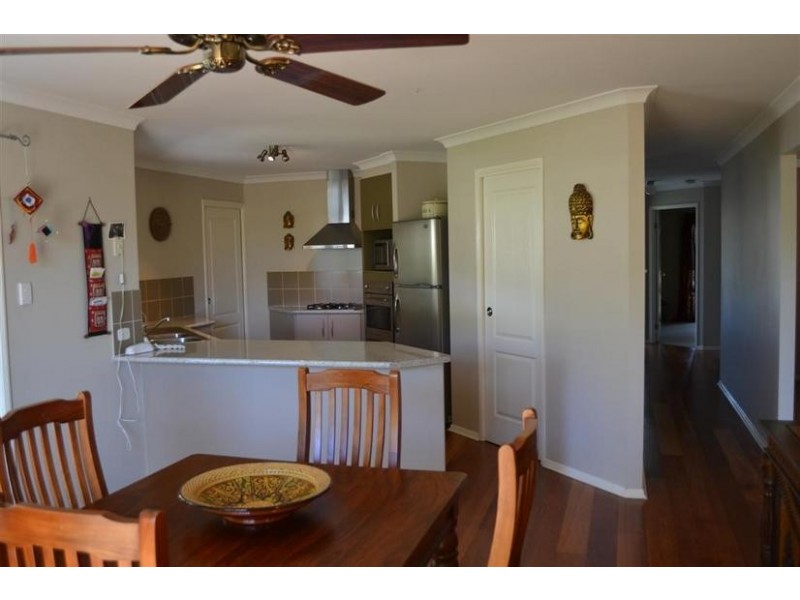 11 Flinders Avenue, Beerwah QLD 4519