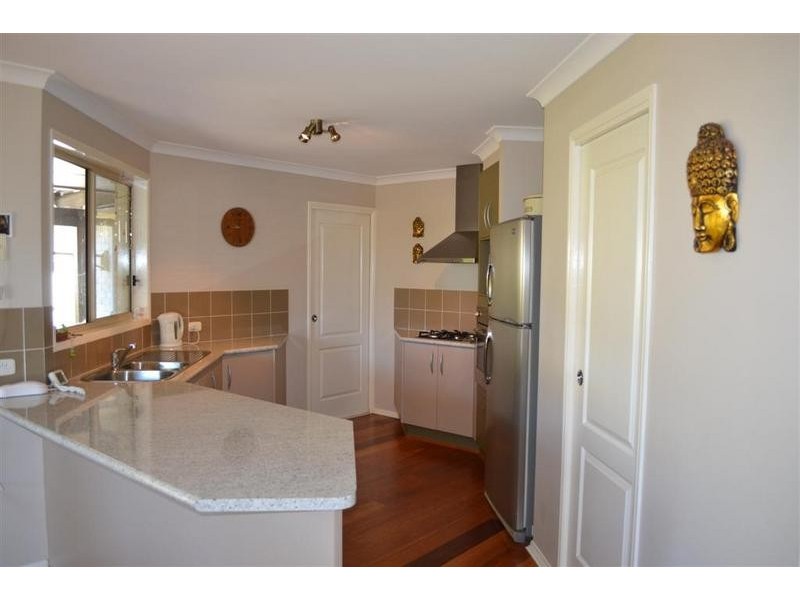 11 Flinders Avenue, Beerwah QLD 4519