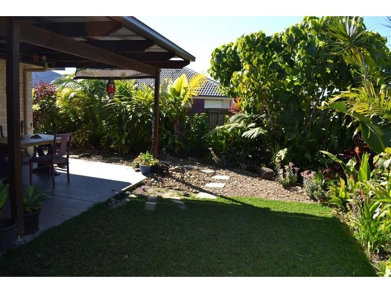 11 Flinders Avenue, Beerwah QLD 4519