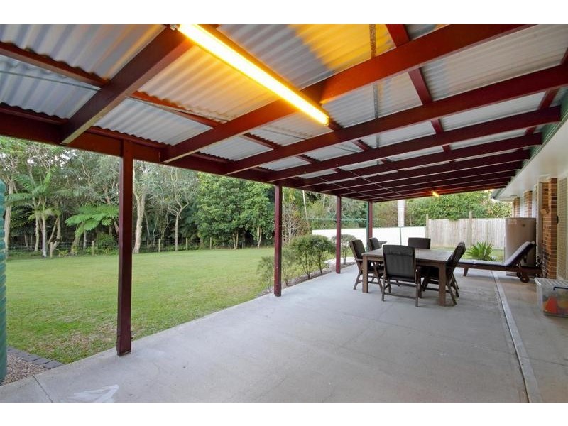 17 Sidney Drive, Beerwah QLD 4519