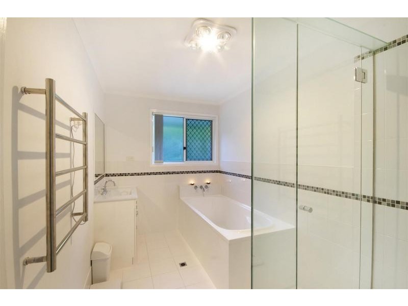17 Sidney Drive, Beerwah QLD 4519