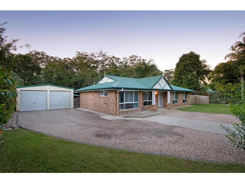 17 Sidney Drive, Beerwah QLD 4519