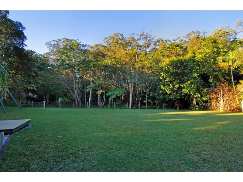 17 Sidney Drive, Beerwah QLD 4519