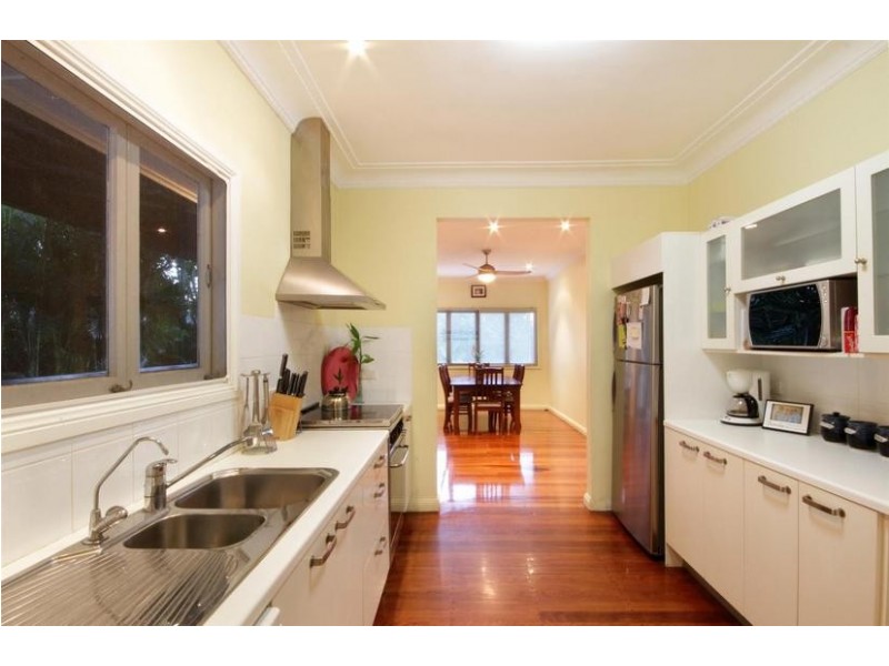 9 Anzac Avenue, Beerburrum QLD 4517