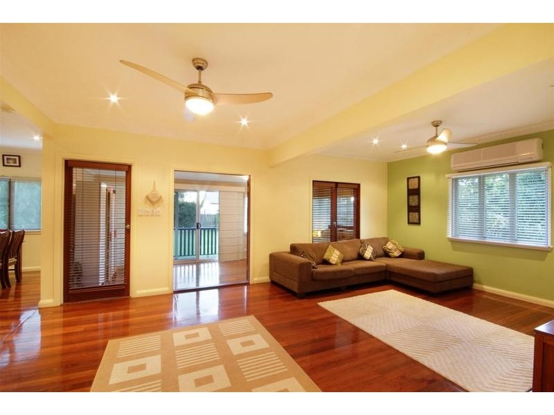 9 Anzac Avenue, Beerburrum QLD 4517