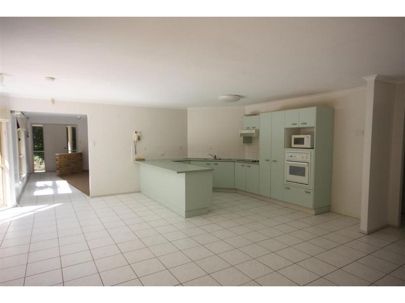 99 Fraser Road, Beerwah QLD 4519