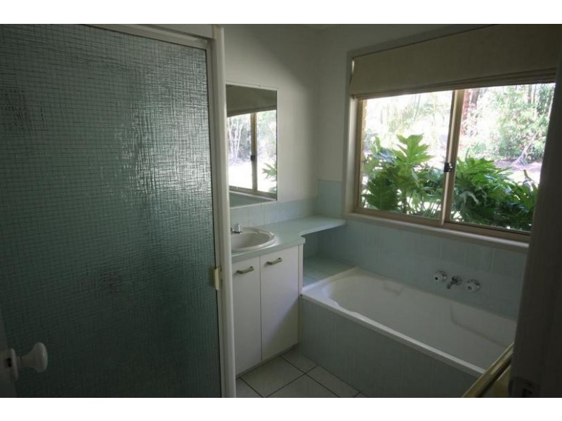 99 Fraser Road, Beerwah QLD 4519