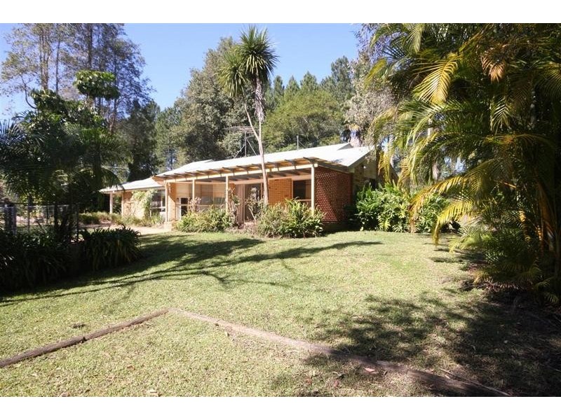 99 Fraser Road, Beerwah QLD 4519